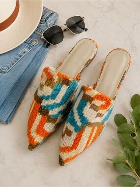 Silk Velvet Ikat Pointed Toe Slides – Size 8 – Made in Turkey (New)